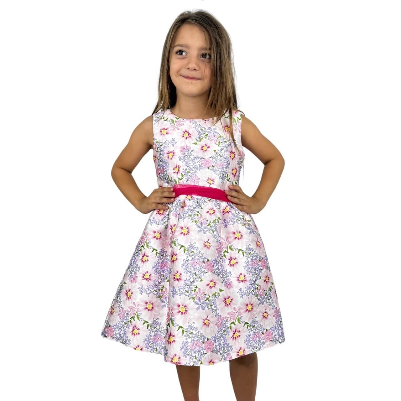 Elegantes Kleid für kleine Mädchen
