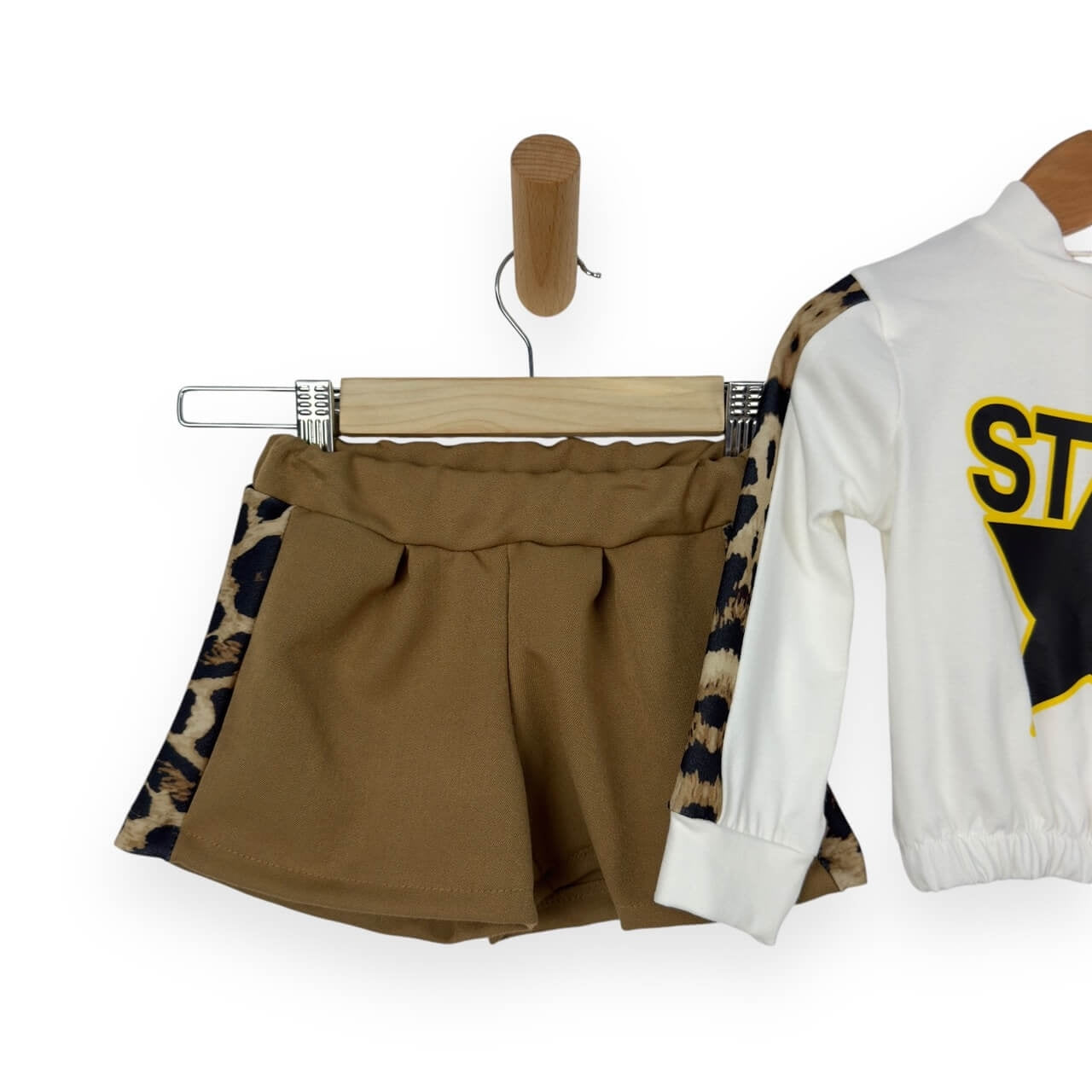 Warmes Baby-Mädchen-Outfit aus Baumwolle