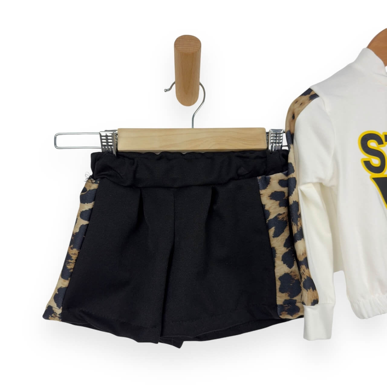 Warmes Baby-Mädchen-Outfit aus Baumwolle