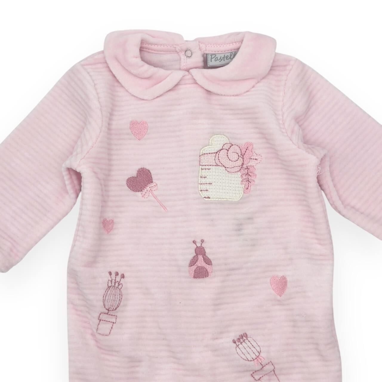 Pastellfarbener Chenille-Strampler