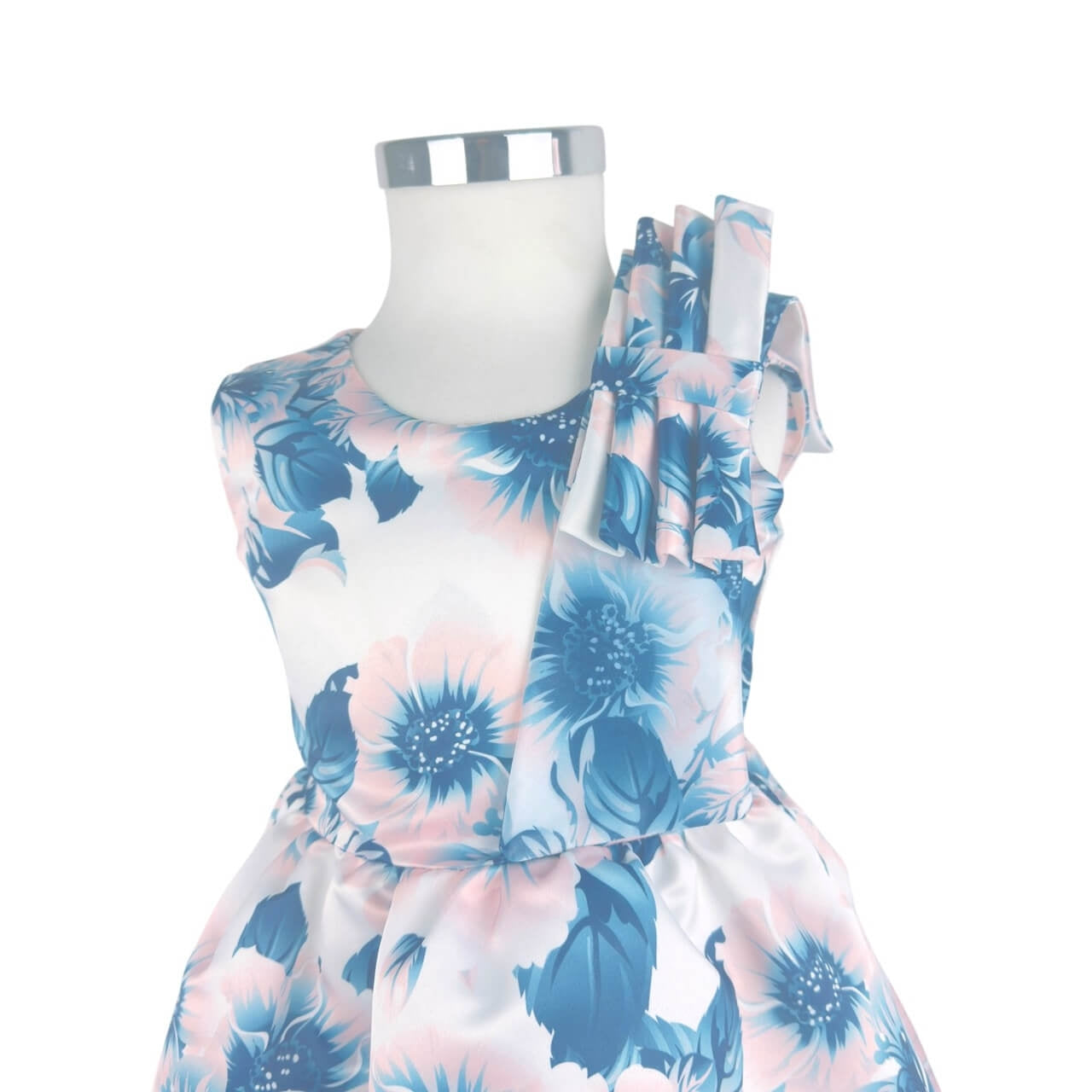 Elegantes Kleid für kleine Mädchen