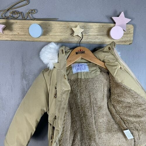 Wattierte Mädchenjacke