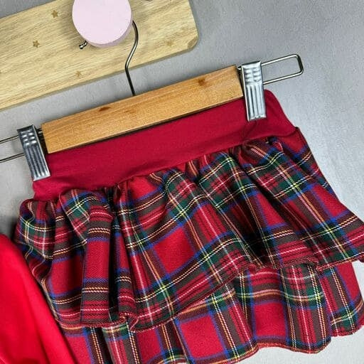 Warmes Baby-Mädchen-Outfit aus Baumwolle