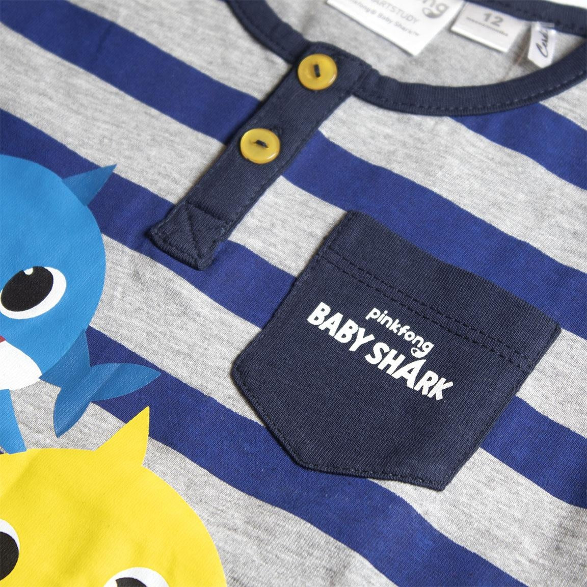 Kurzer Baumwollpyjama „Baby Shark“.