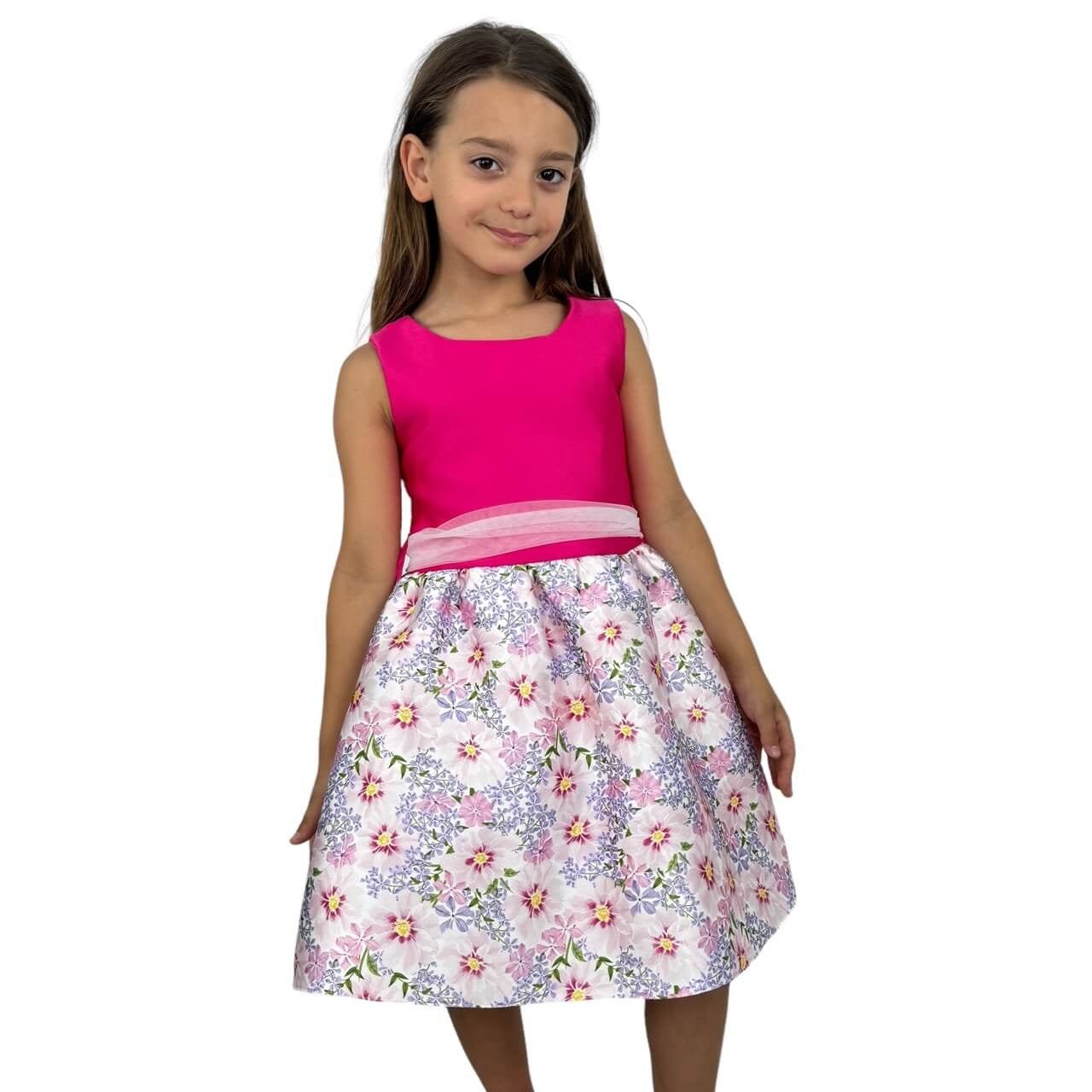 Elegantes Kleid für kleine Mädchen