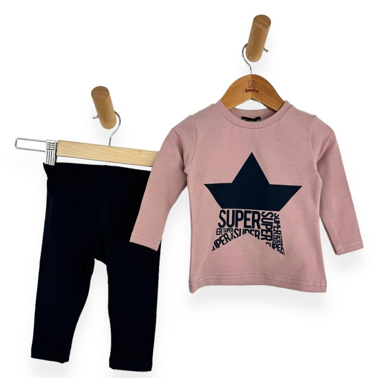 Warmes Baby-Mädchen-Outfit aus Baumwolle