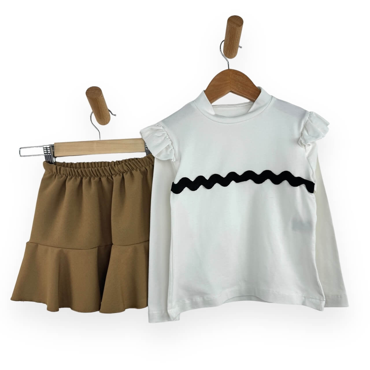 Warmes Baby-Mädchen-Outfit aus Baumwolle