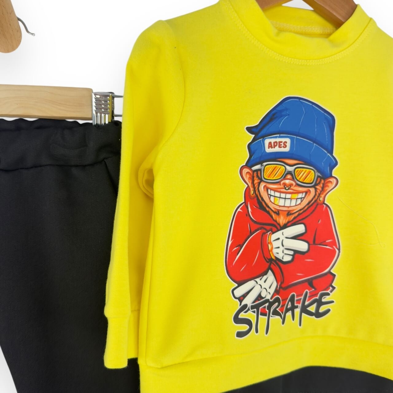 Neugeborenen-Outfit