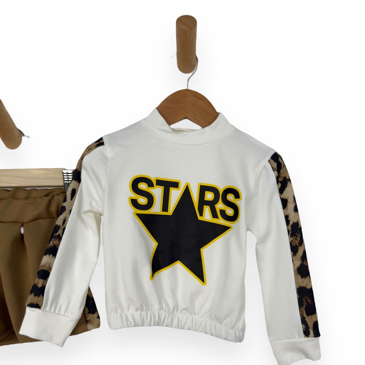 Warmes Baby-Mädchen-Outfit aus Baumwolle