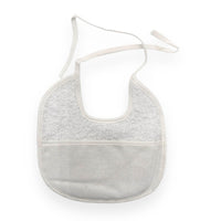 Besticktes Lätzchen mit Ida Canvas