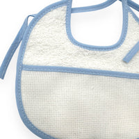 Besticktes Lätzchen mit Ida Canvas