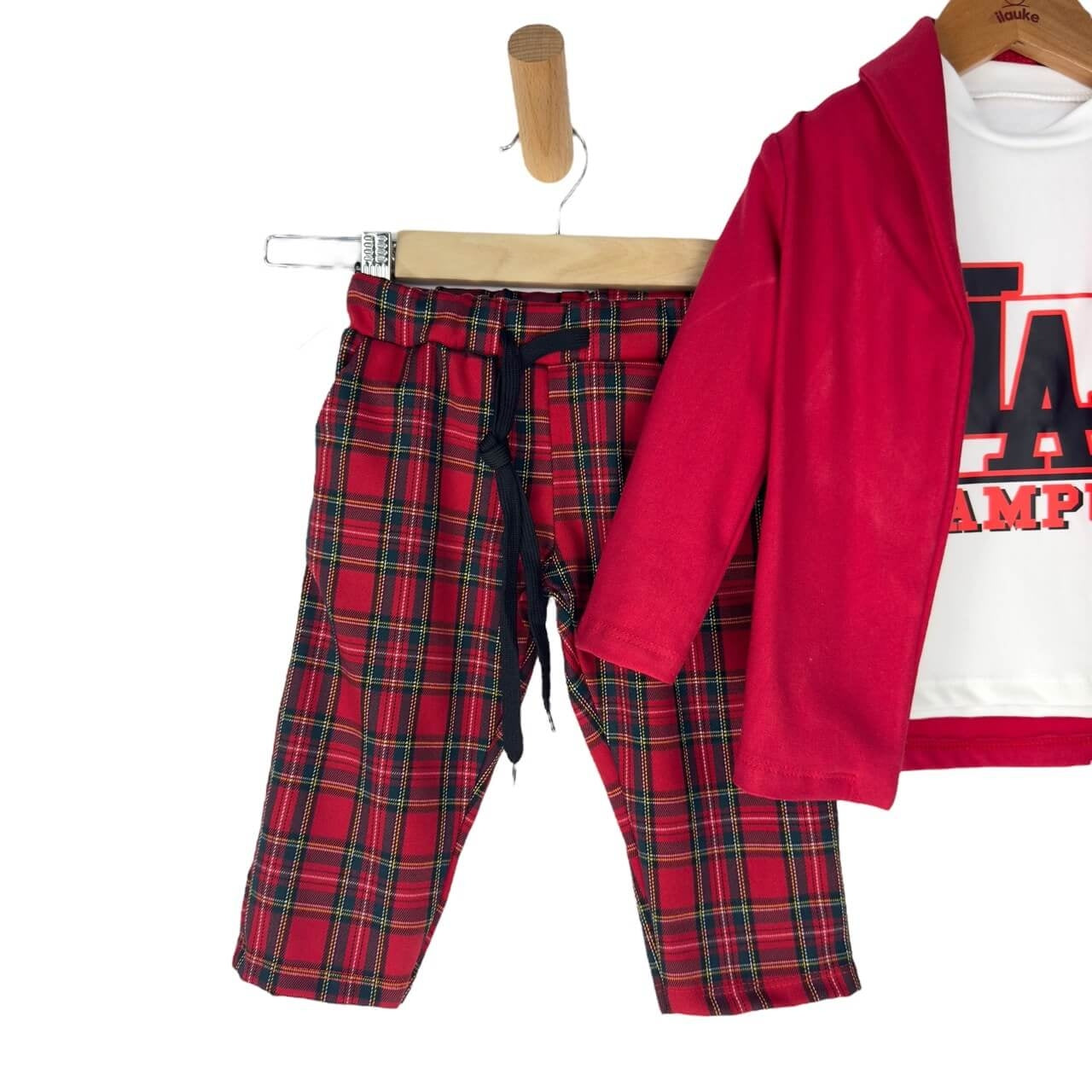 Schottisches Baby-Outfit