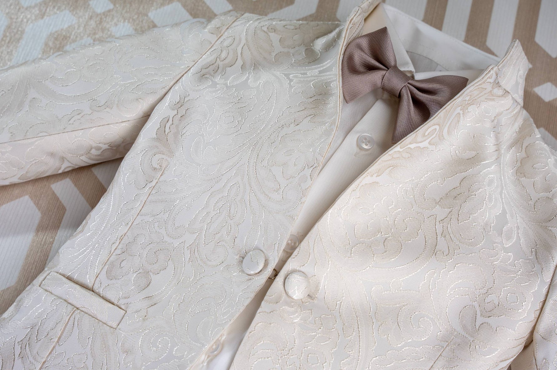 Taufkleid für Neugeborene – Made in Italy