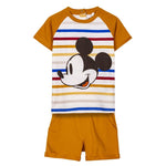 Mickey-Mouse-Outfit