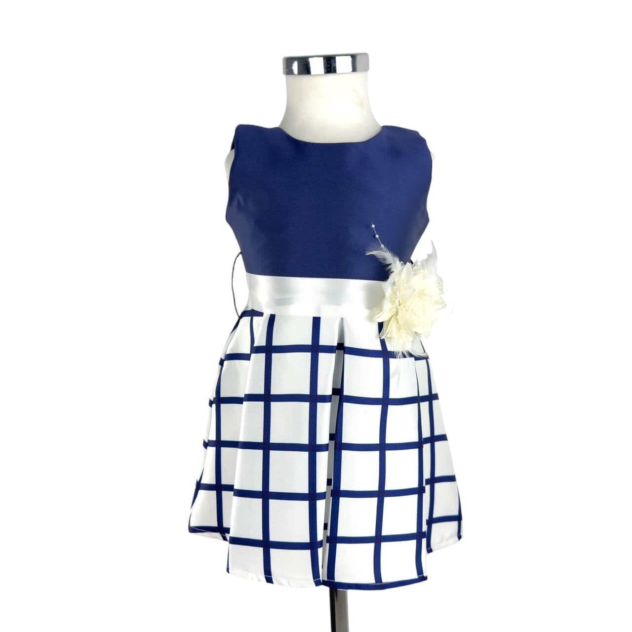 Elegantes Kleid für kleine Mädchen
