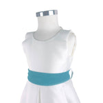 Elegantes Kleid für kleine Mädchen