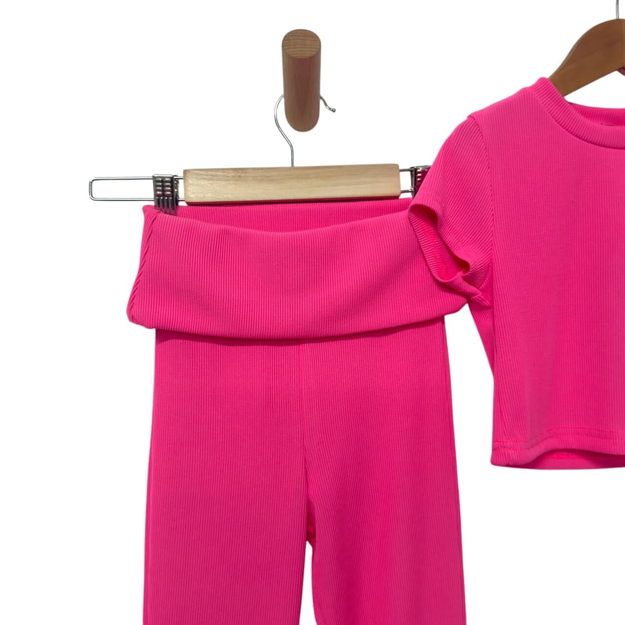 Geripptes Baby-Mädchen-Set