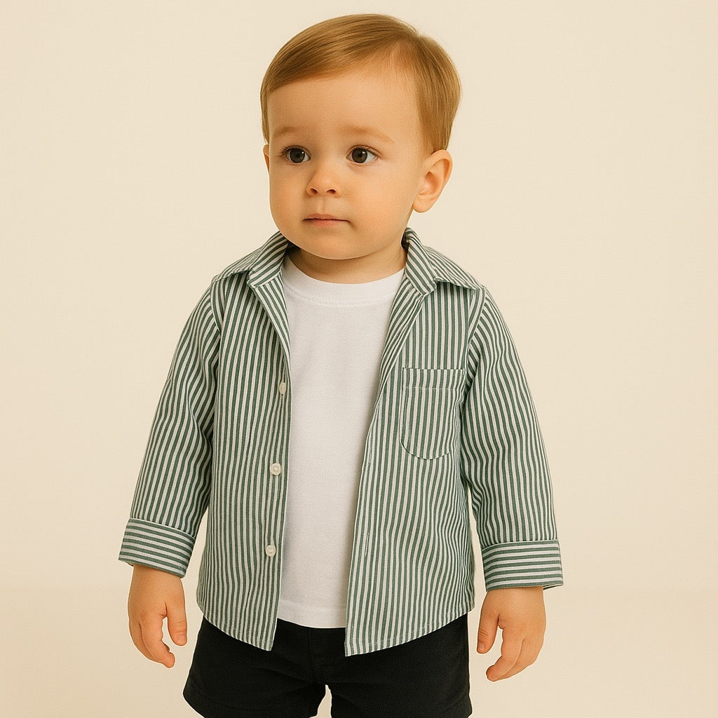 Komplett – Gestreiftes Hemd + Weißes T-Shirt