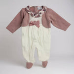 Pastellfarbener Chenille-Strampler