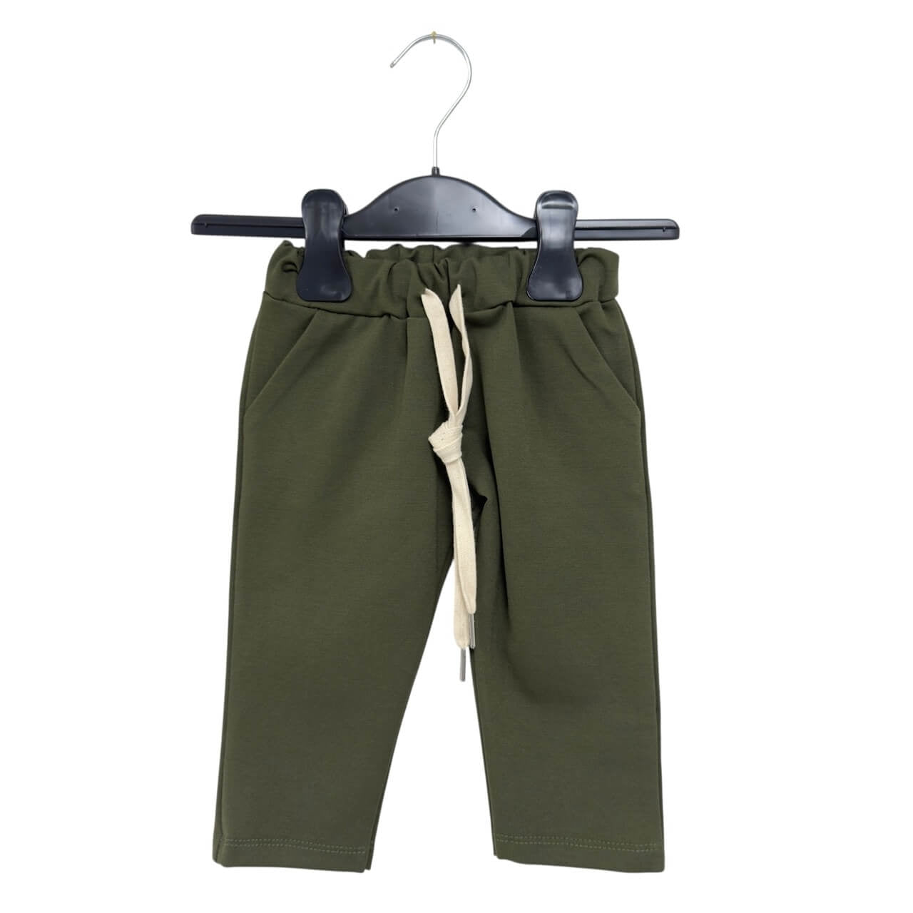 Warmes Babyset aus Baumwolle