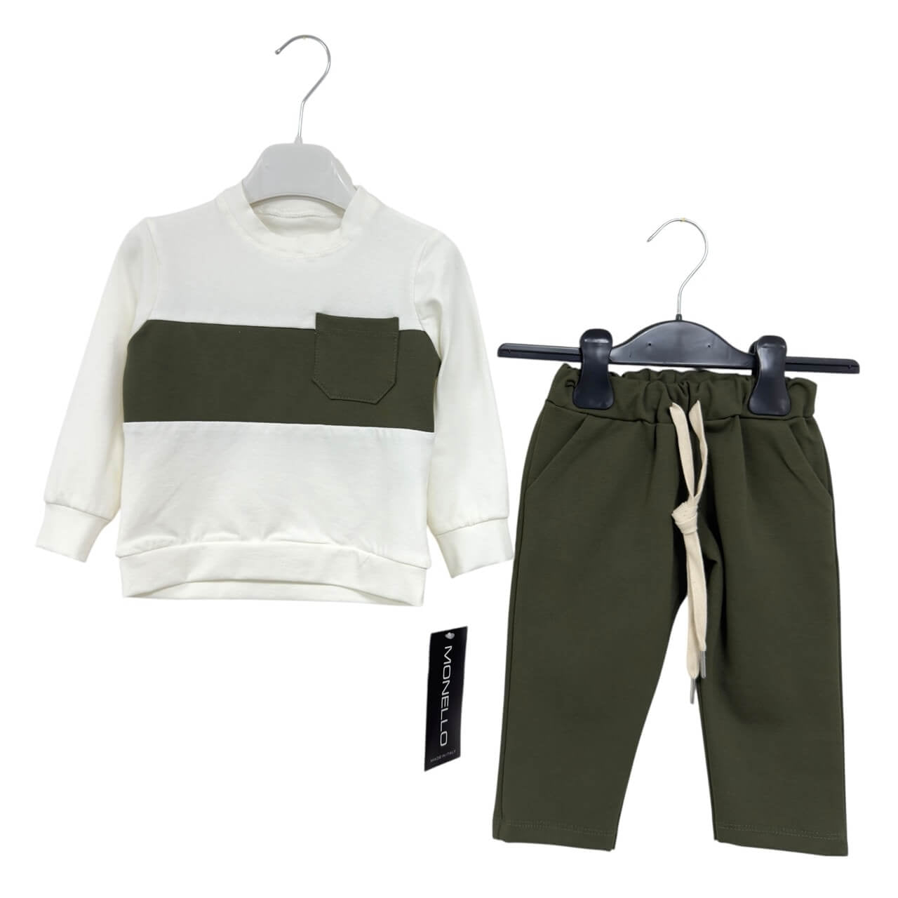 Warmes Babyset aus Baumwolle