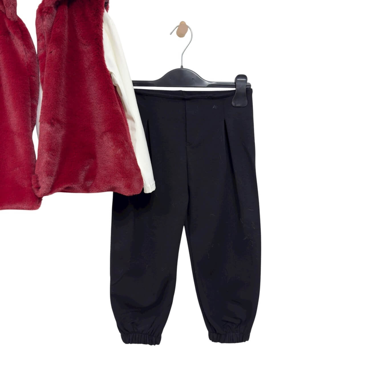 Baby-Outfit mit Fellbesatz