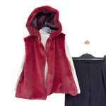 Baby-Outfit mit Fellbesatz