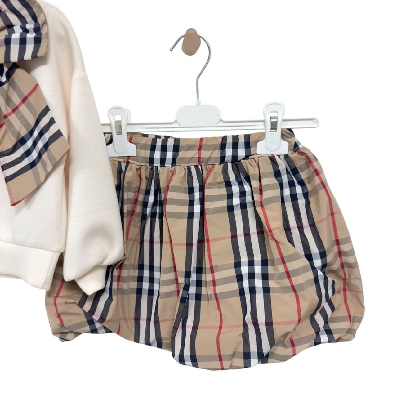Winterliches Baby-Outfit