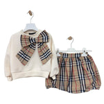 Winterliches Baby-Outfit