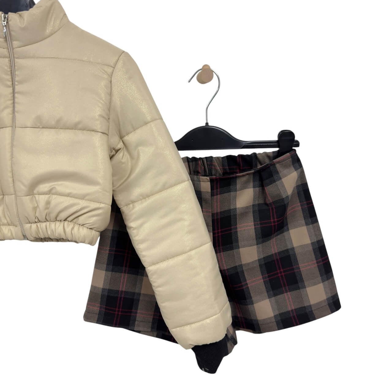 Baby-Mädchen-Outfit