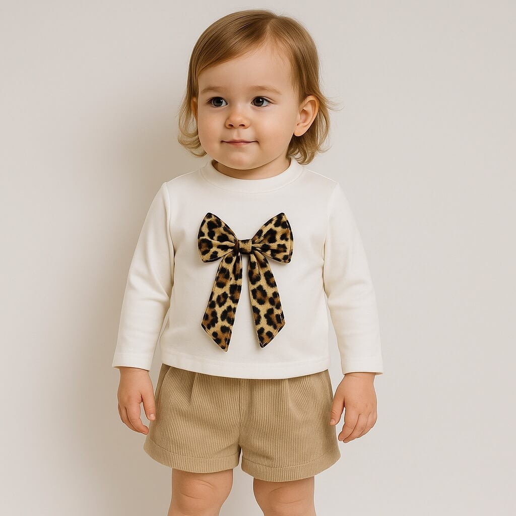 Plüschiges Baby-Mädchen-Outfit