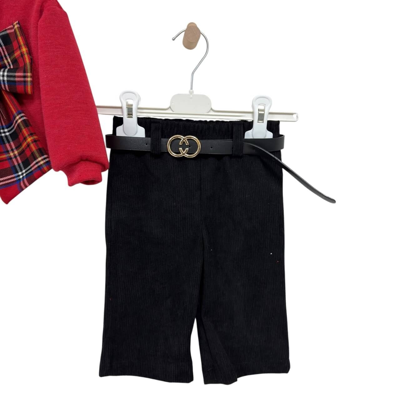 Baby-Mädchen-Outfit