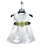 Elegantes Baby-Mädchen-Kleid