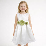 Elegantes Kleid für kleine Mädchen