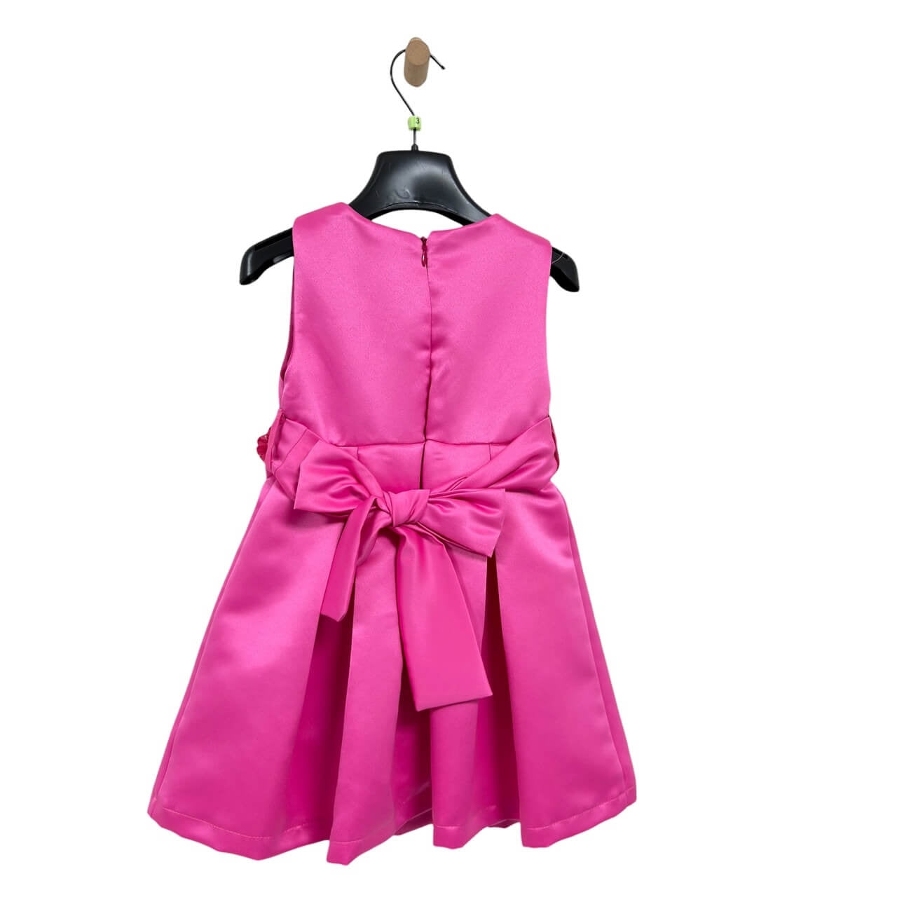 Elegantes Kleid für kleine Mädchen