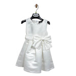 Elegantes Kleid für kleine Mädchen
