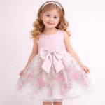 Elegantes Kleid für kleine Mädchen