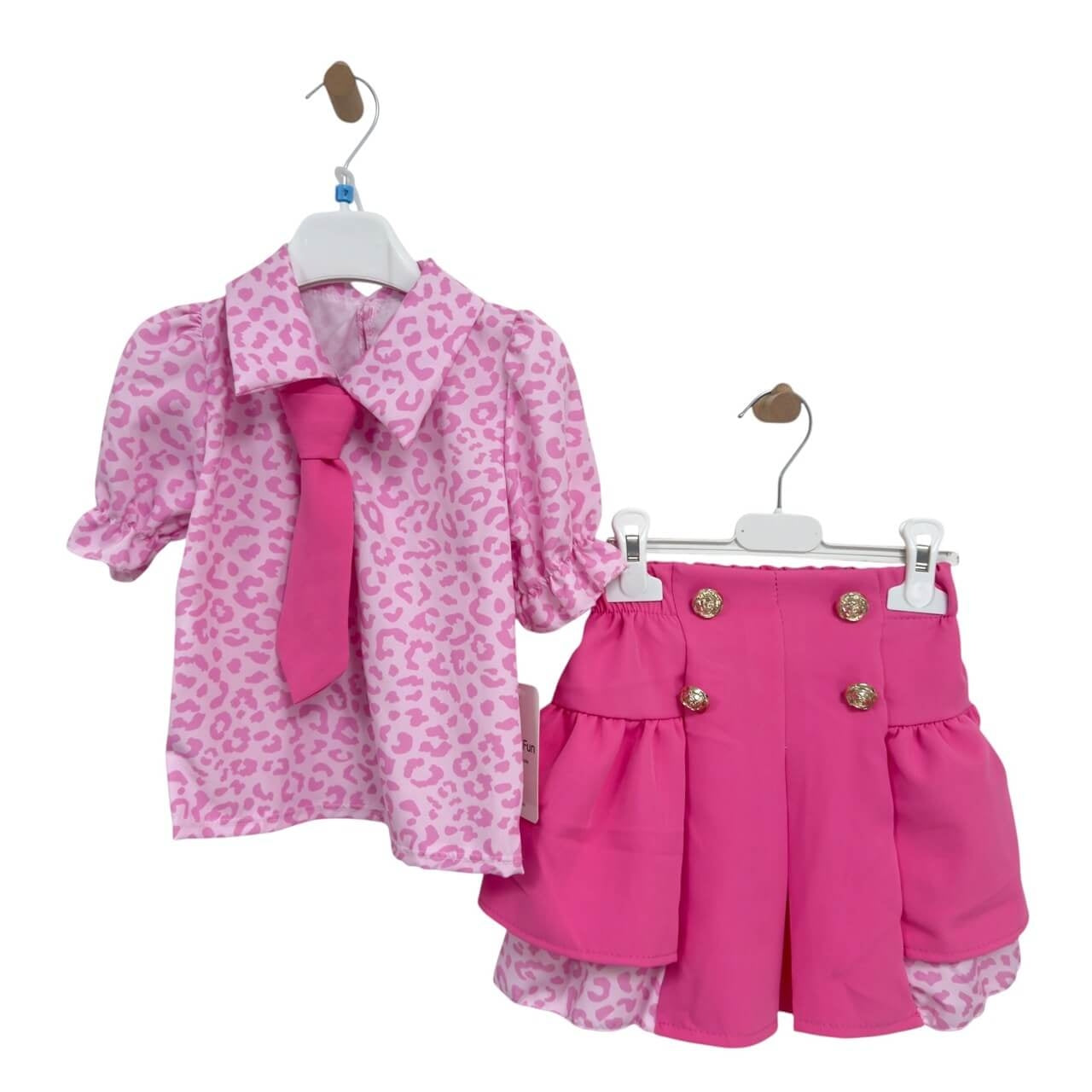 Neugeborenen-Outfit