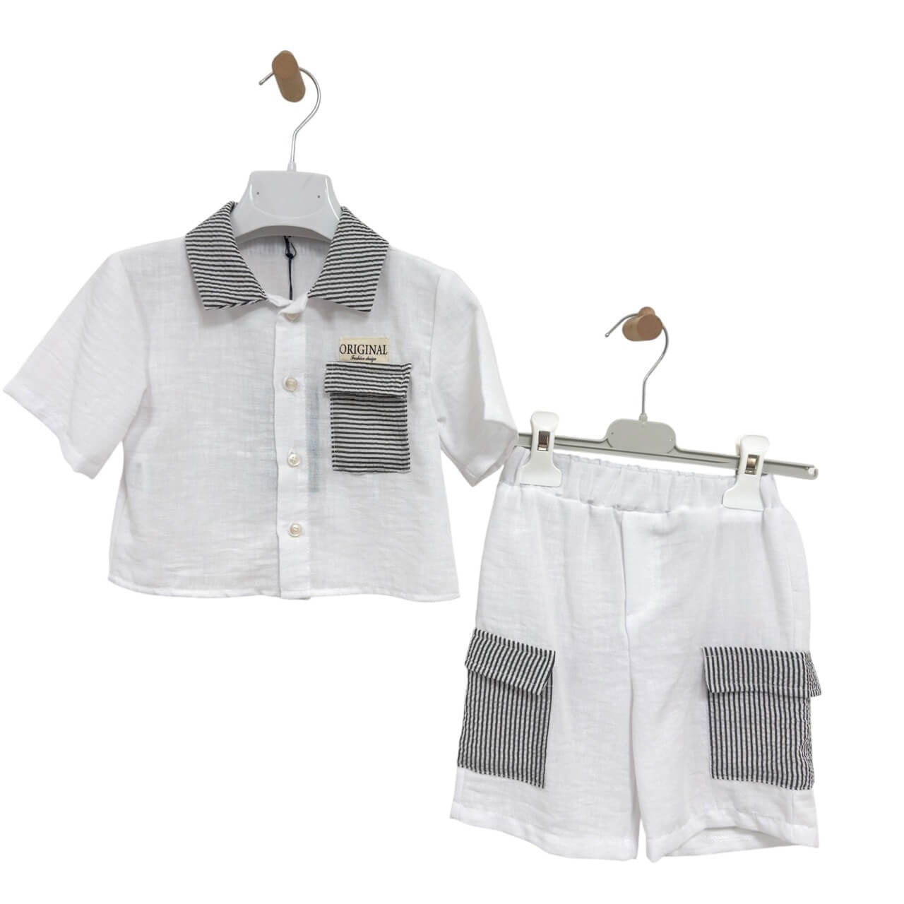 Neugeborenen-Outfit aus Baumwolle