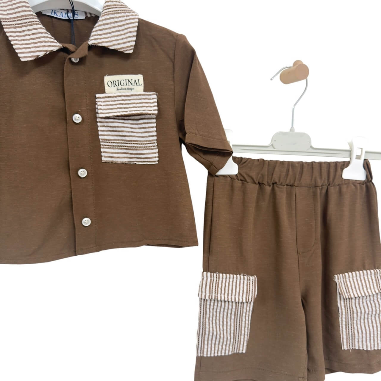 Neugeborenen-Outfit aus Baumwolle