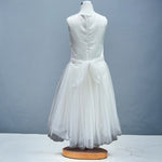 Elegantes Kleid für kleine Mädchen