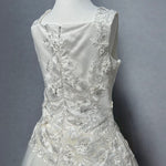 Elegantes Kleid für kleine Mädchen