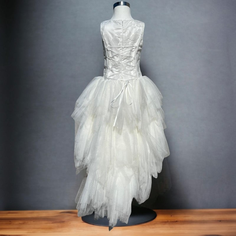 Elegantes Kleid für kleine Mädchen