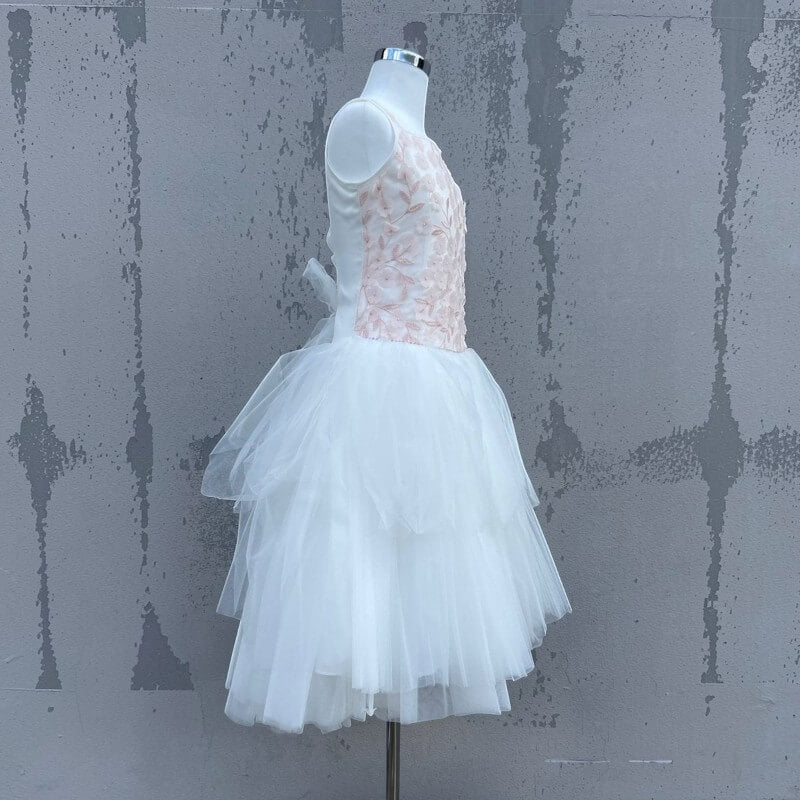 Elegantes Kleid für Mädchen