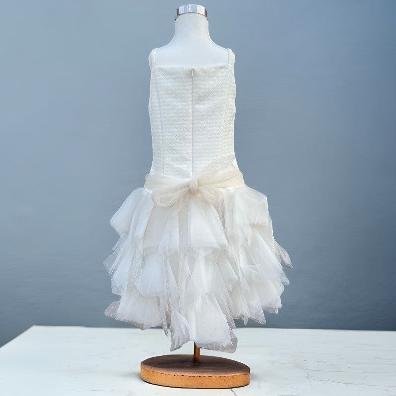 Elegantes Kleid für kleine Mädchen
