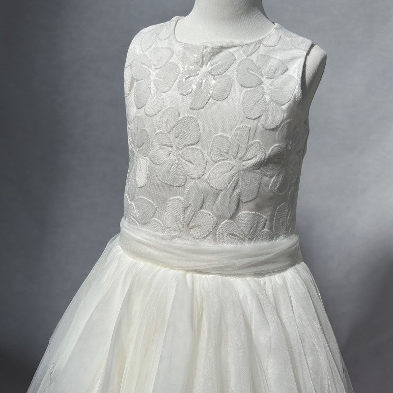 Elegantes Kleid für kleine Mädchen