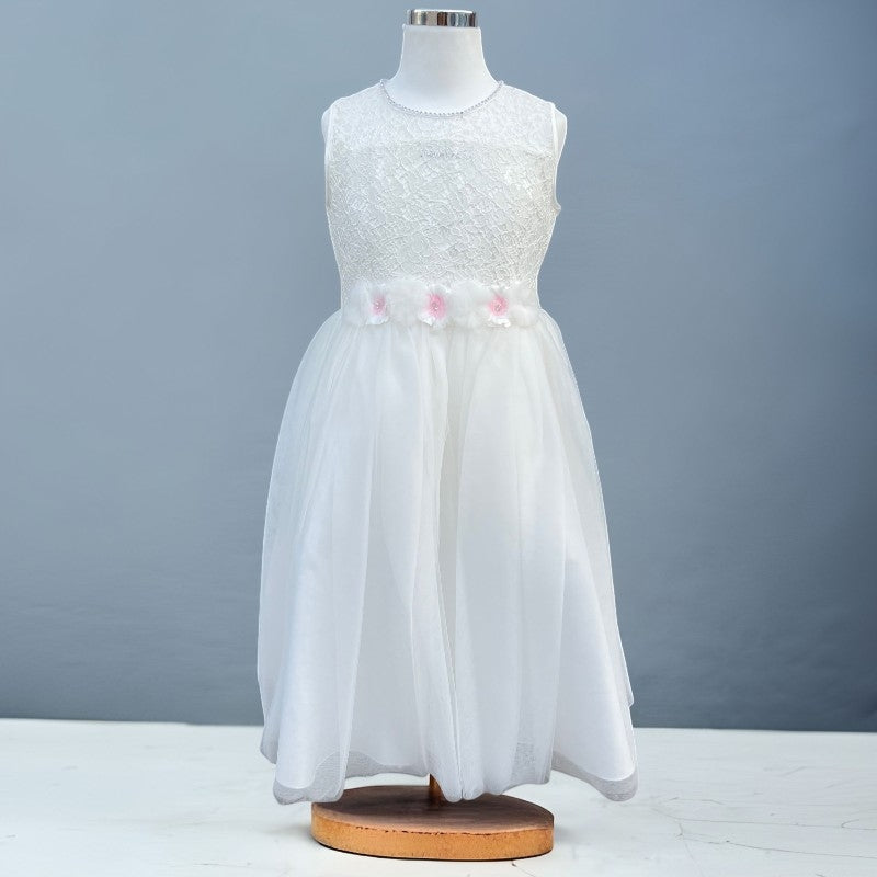 Elegantes Kleid für kleine Mädchen