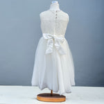 Elegantes Kleid für kleine Mädchen