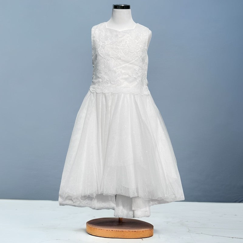 Elegantes Kleid für kleine Mädchen