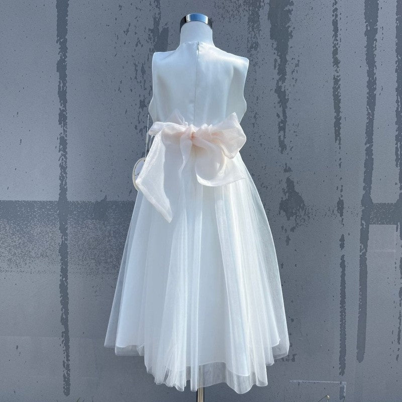 Elegantes Kleid für Mädchen